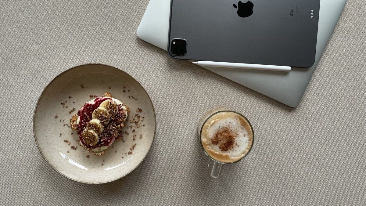 Fall Skincare Routine Simplified: AM vs. PM Steps for Hydrated, Barrier‑Strong Skin - Root & Renew