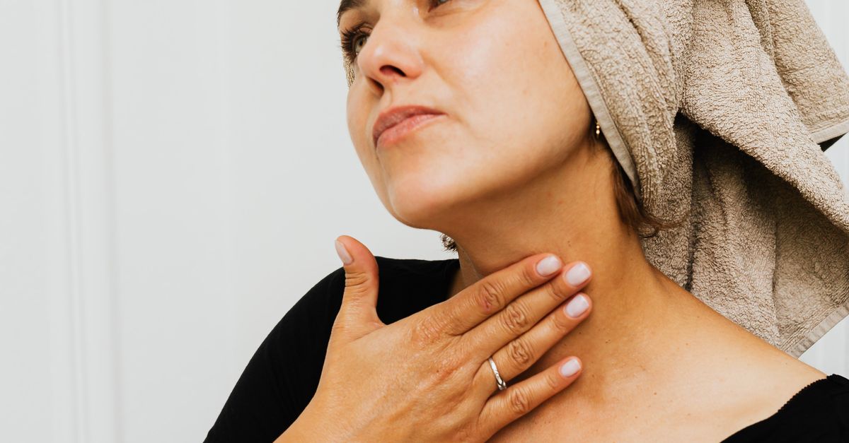 Post-Flight Skincare: What to Do When Skin Feels Dry and Tight - Root & Renew