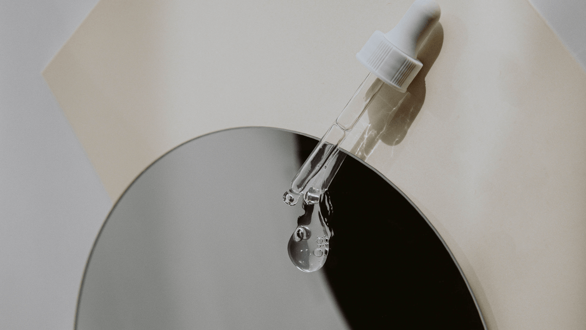 2026 Skincare Trends: Minimalist, High-Performance Products Redefining Routines
